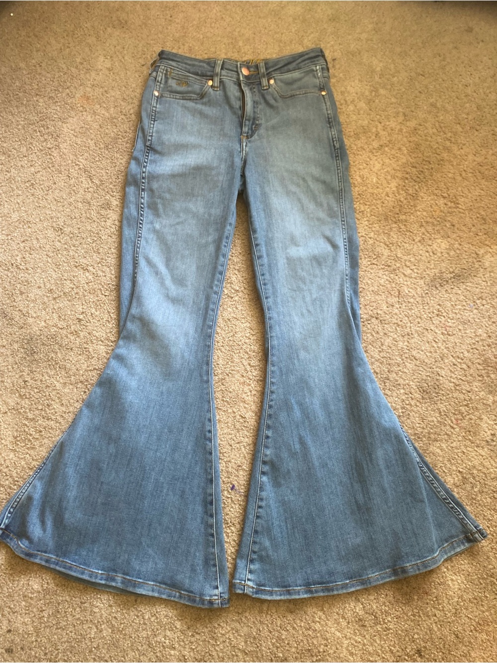 Wrangler Lainey Wilson Flare Jeans Size 27x30 Blue Denim